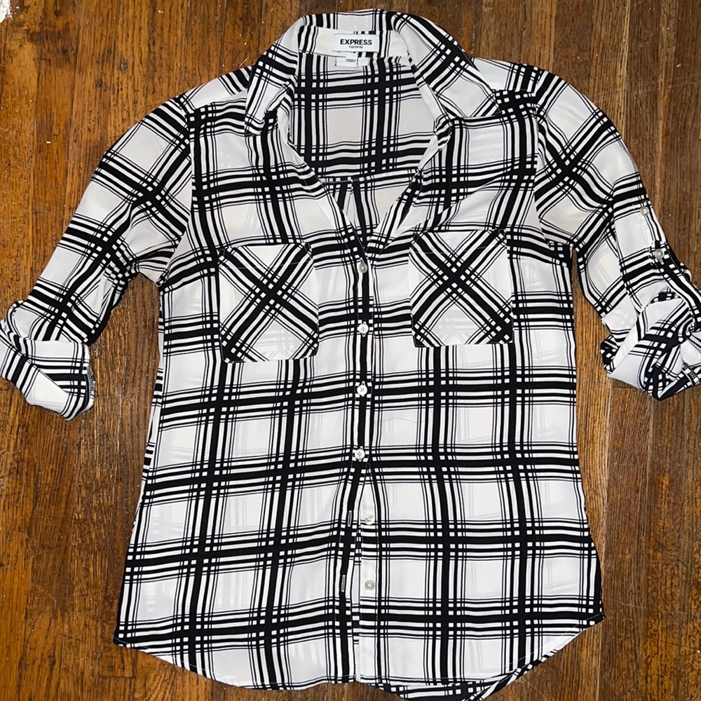 Express Portofino Top. Size Small. Slim Fit